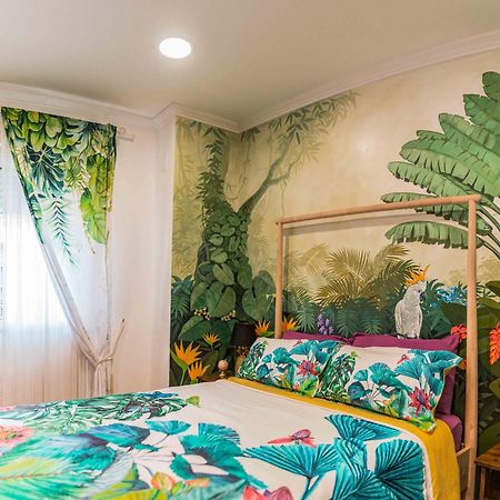 Artistic Flat Next To Ruzafa Welcome To The Jungle Valencia Exterior photo